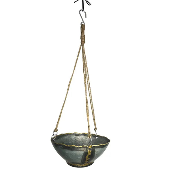Mazer Hanging Pot - 8.75"
