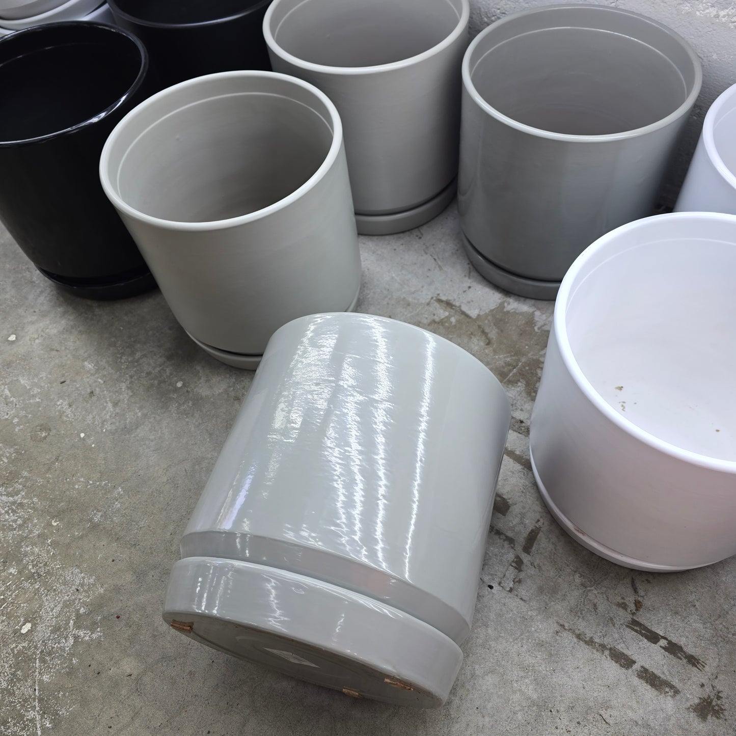 Oakhurst Planter - Glossy White