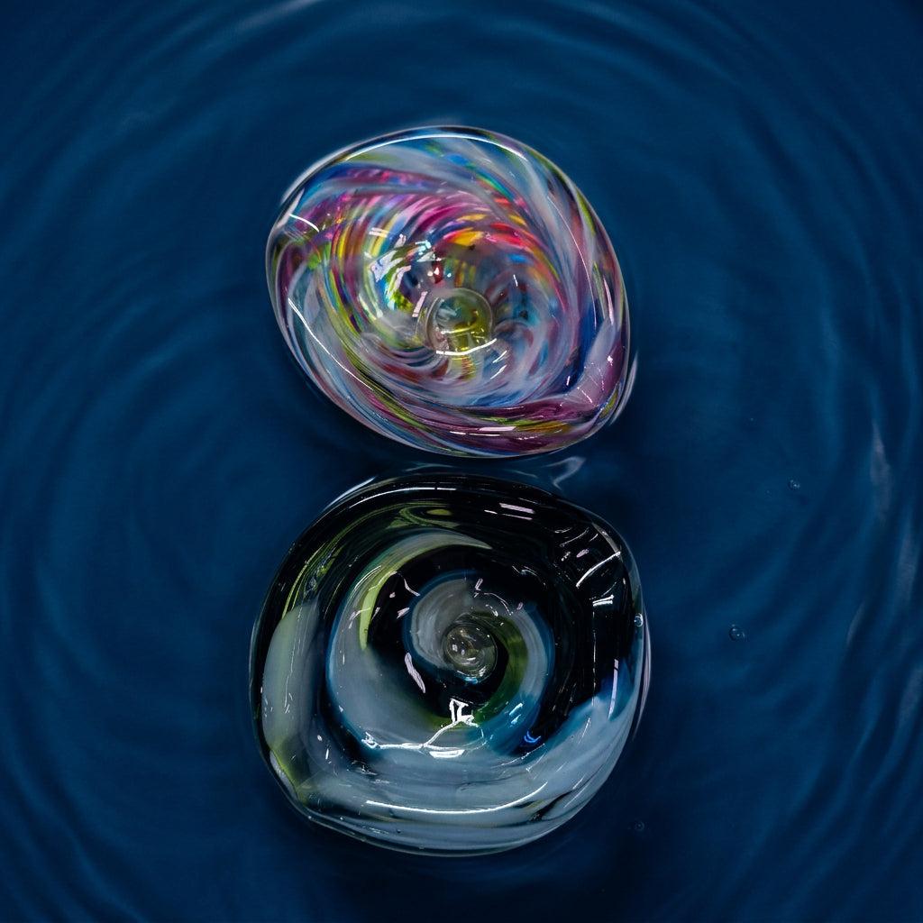 V Glass Vessel
