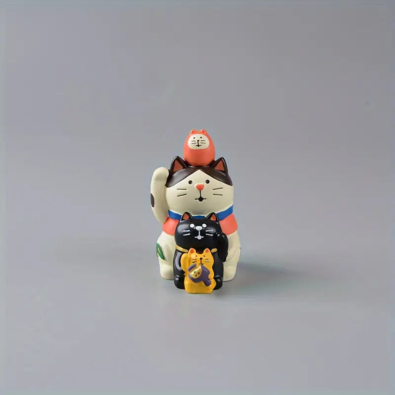 Stacking Daruma Cat