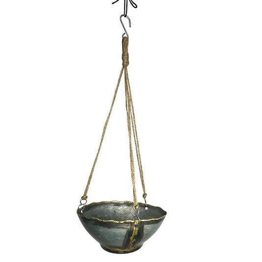Mazer Hanging Pot - 8.75"