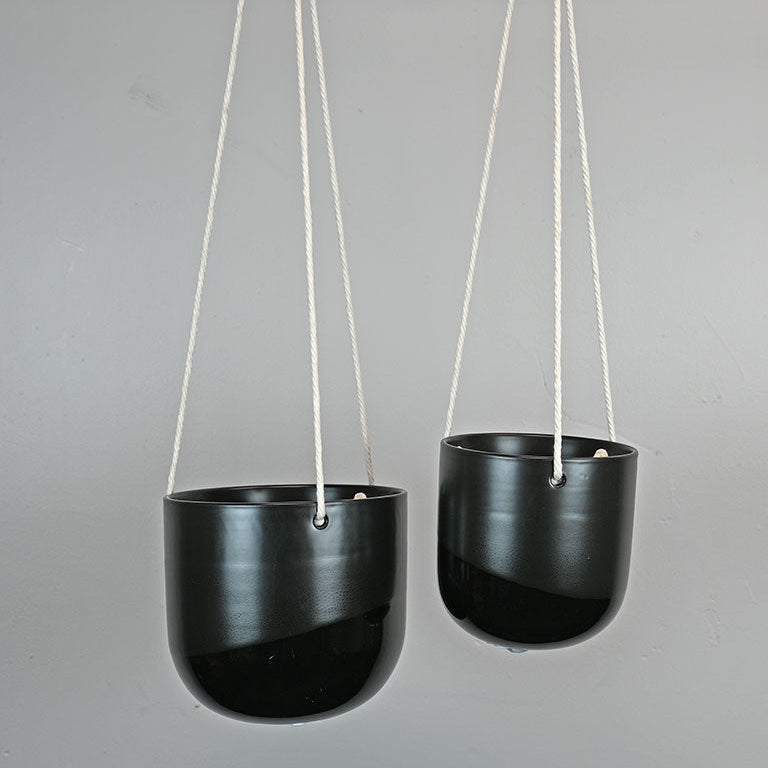 WP Hanging Pot - Black