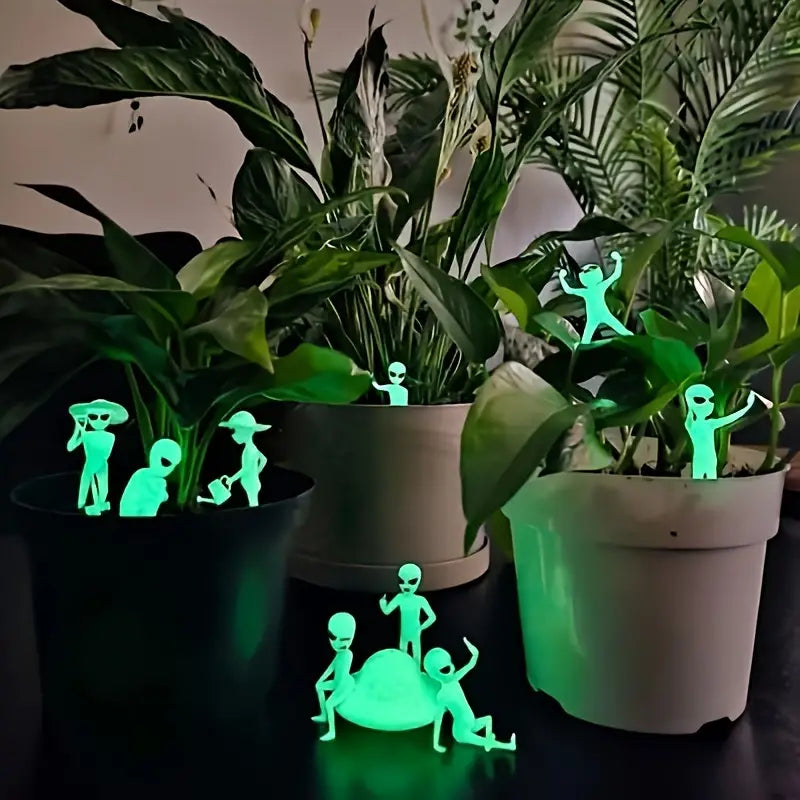 Glow Alien Miniature