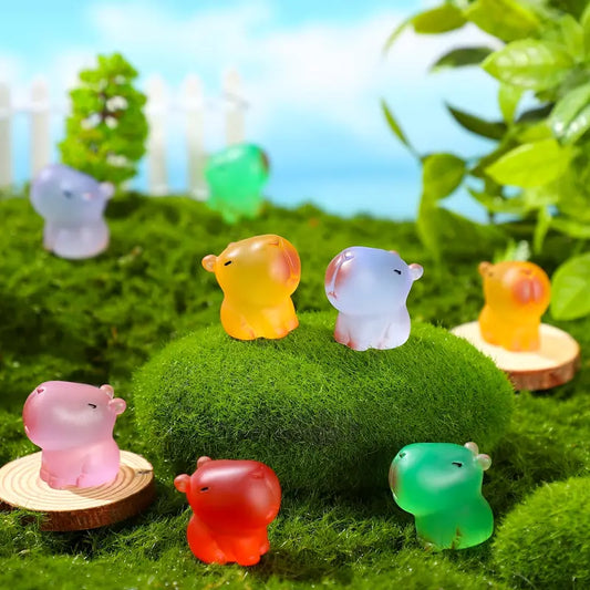 Miniatures - resin glow capybara