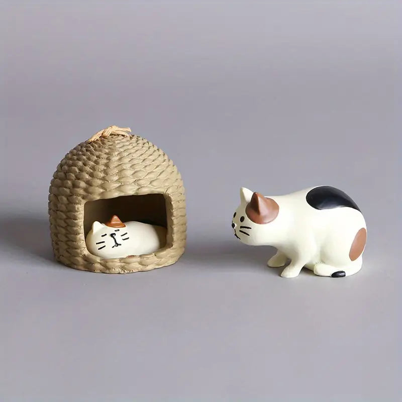 Miniature - Meow