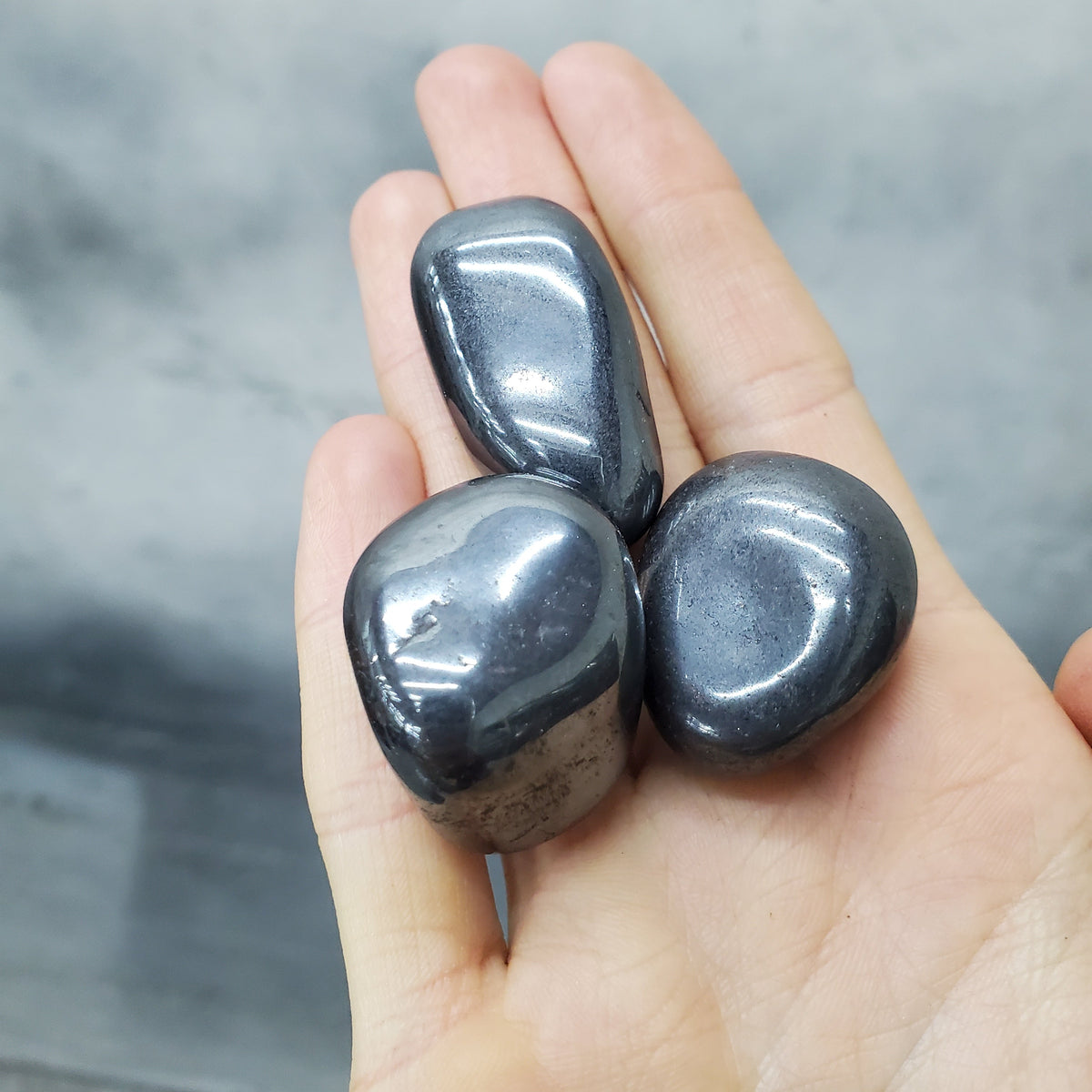 CRYSTALS - HEMATITE TUMBLED