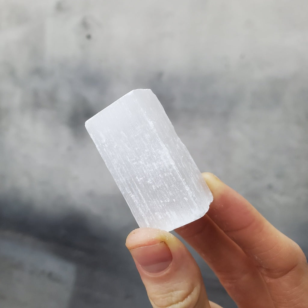 CRYSTALS - SELENITE (ROUGH) - 1"- 2"